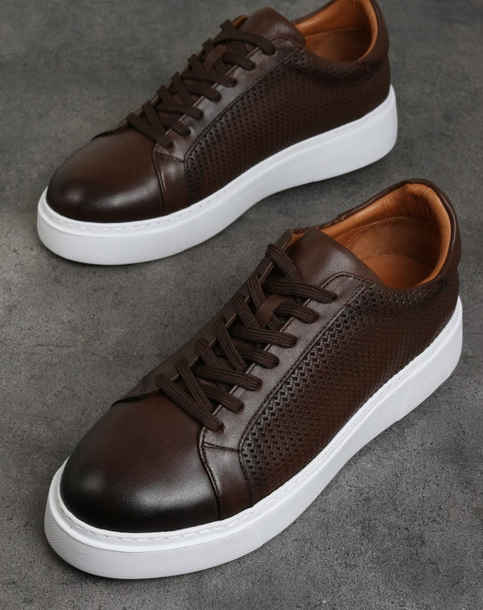 Classic Brown Sneaker M251