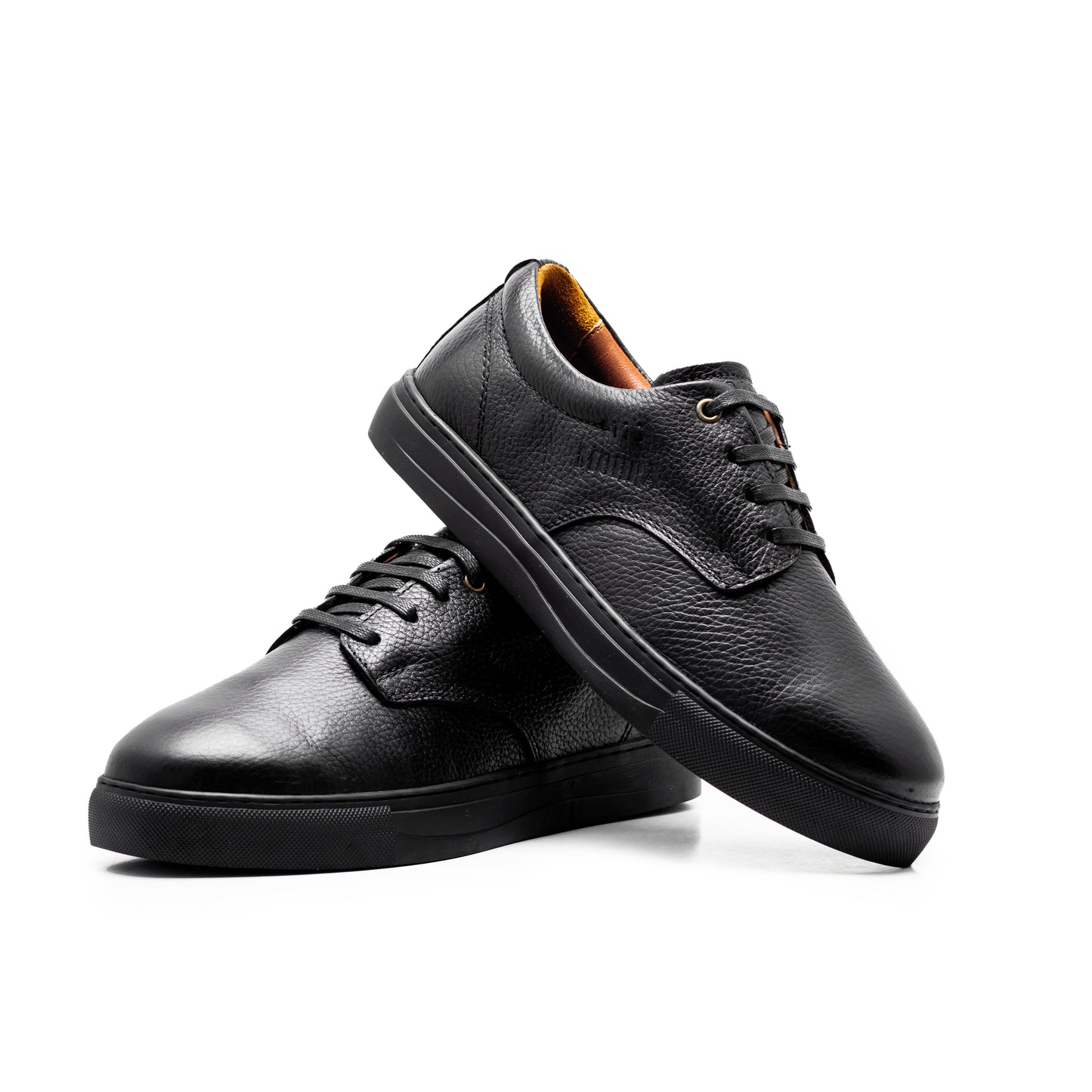 ASTRA Sneaker Black M400