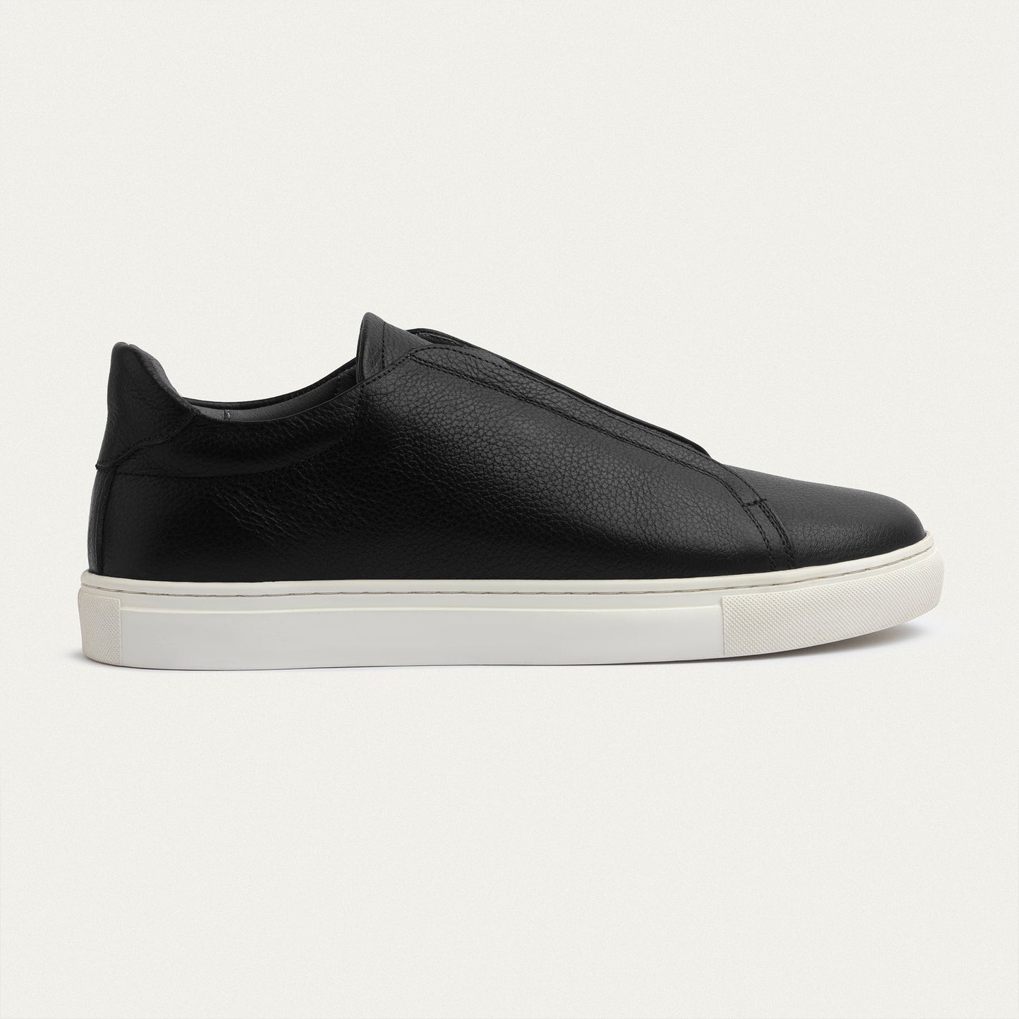 MOHRA  Laceless Sneaker Black M5000