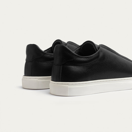 MOHRA  Laceless Sneaker Black M5000